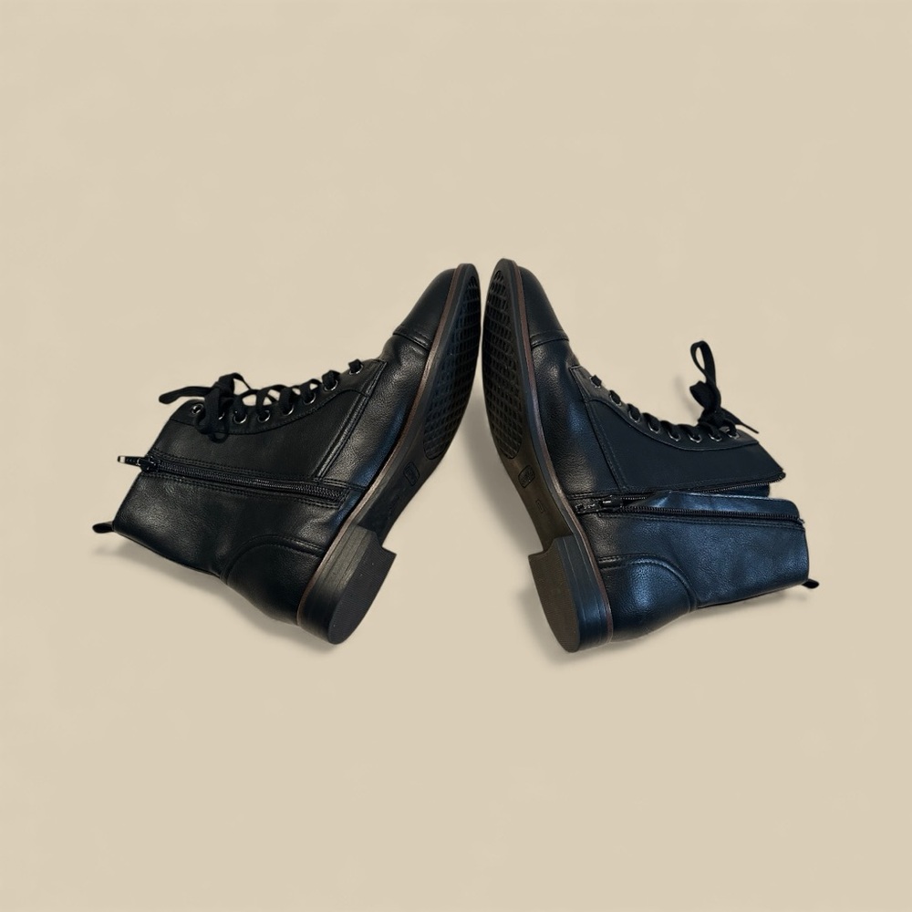 Aerosoles Prism Black Lace-Up Ankle Boots